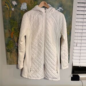 Merrell Women's Lightweight White Quilted Long Jacket